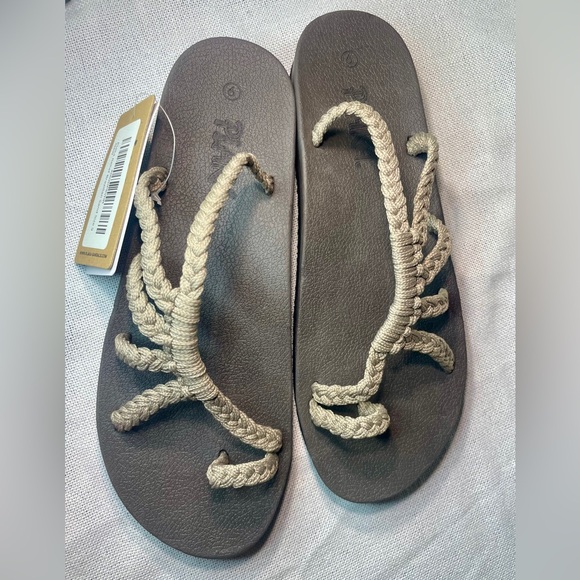 Shoes - Women’s Braided Rope Toe-Loop Sandals - Taupe on Brown